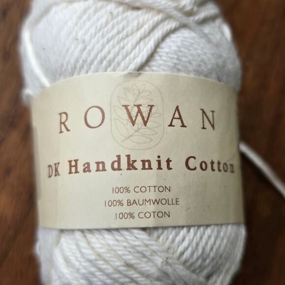 Rowan DK Handknit Cotton Lot Of 8 Skeins Shade 251 Ecru 50g Made in England - Picture 2 of 10